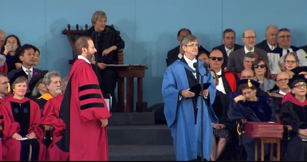Dean David Hempton presents the 2016 HDS graduates as Harvard President Faust confers their degrees. #HDS16 https://t.co/ZsIlpwdsUV